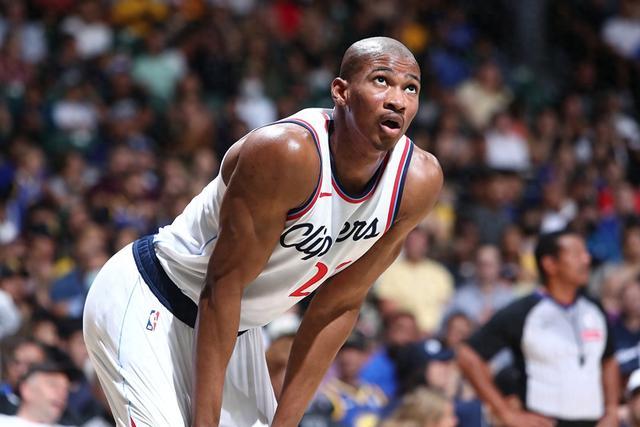 亚历山大40分雷霆擒狼12连胜 灰熊送太阳3连败