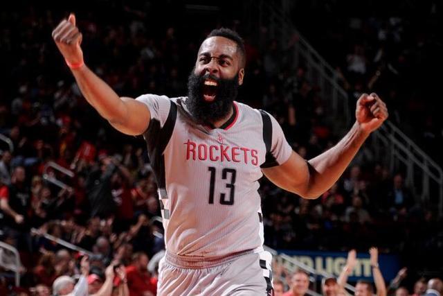 穆迪25分青岛加时胜天津 顾全40分深圳胜山东