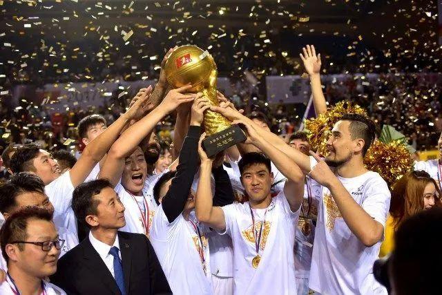 韩德君10+14辽宁负浙江 林庭谦27分天津胜宁波